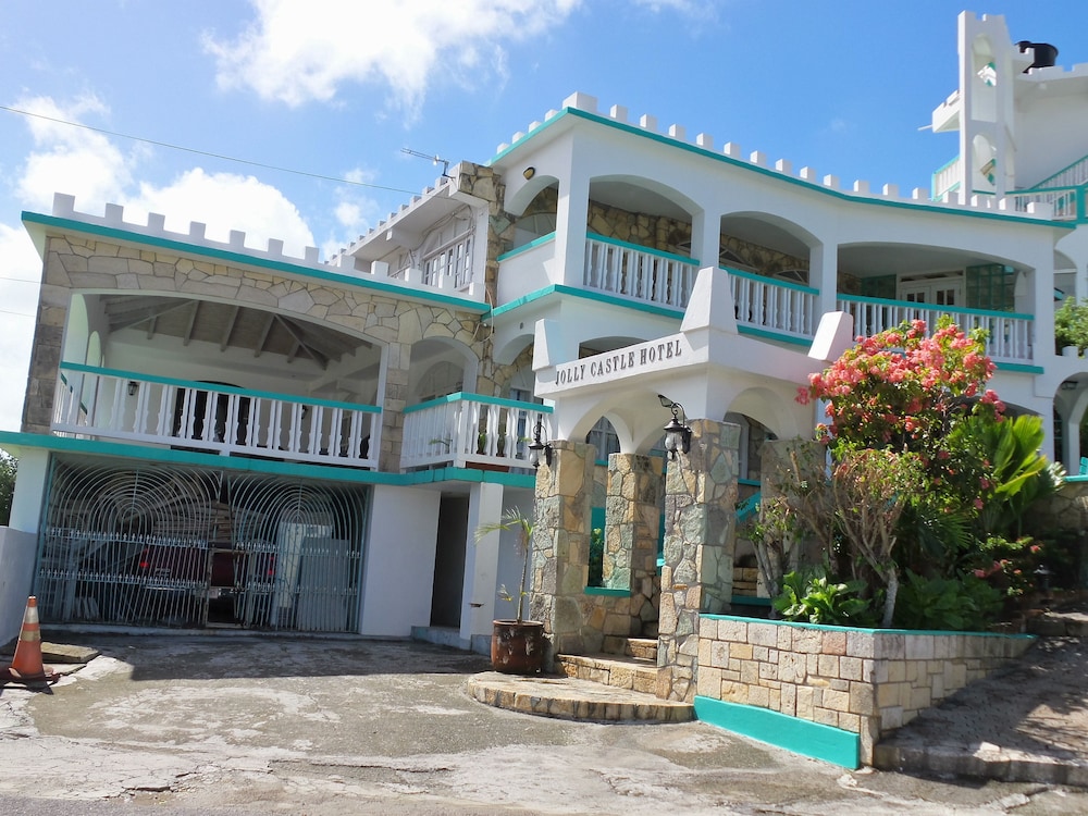 The Apartments At Jolly Castle 4/41