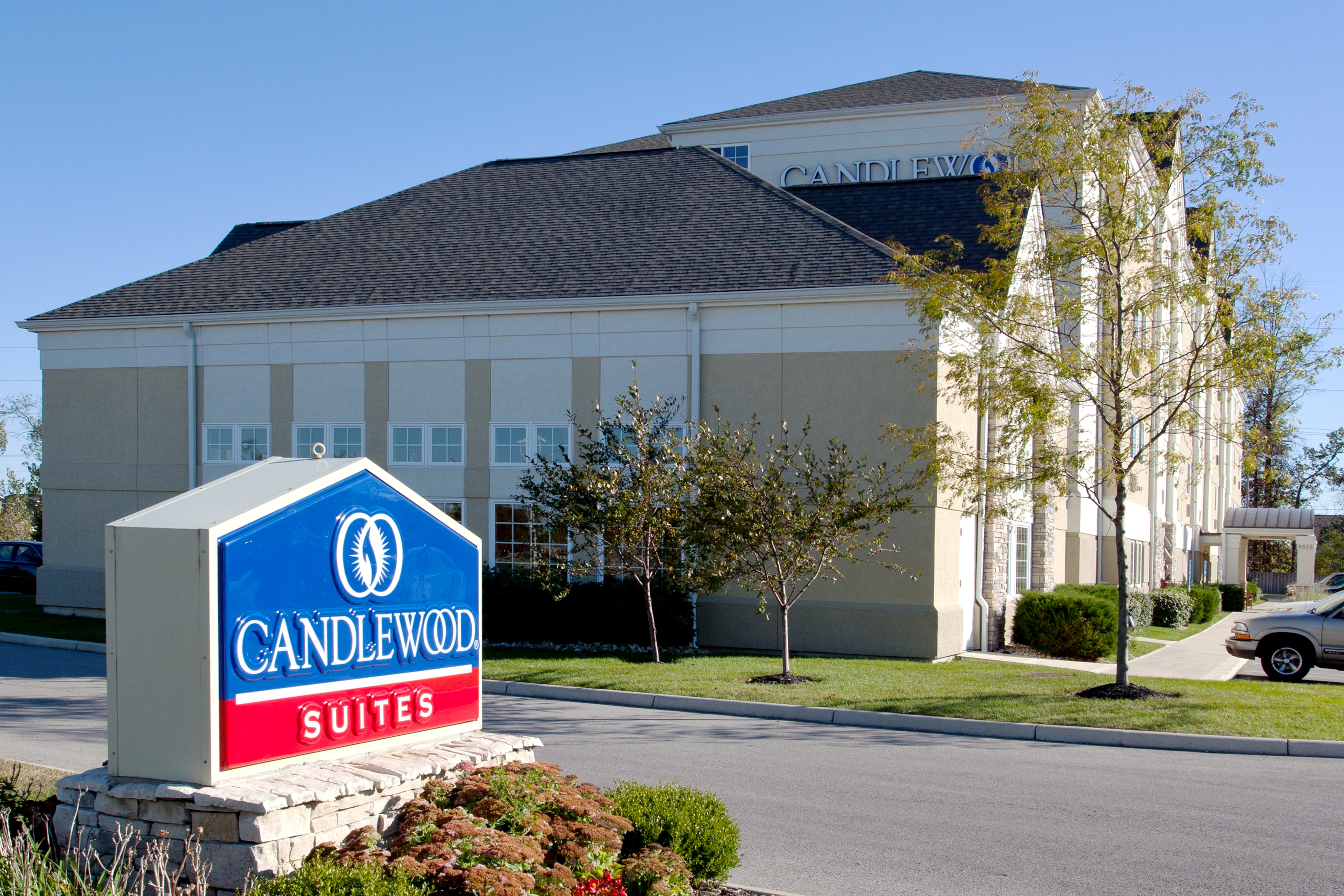 CANDLEWOOD SUITES POLARIS 2/39
