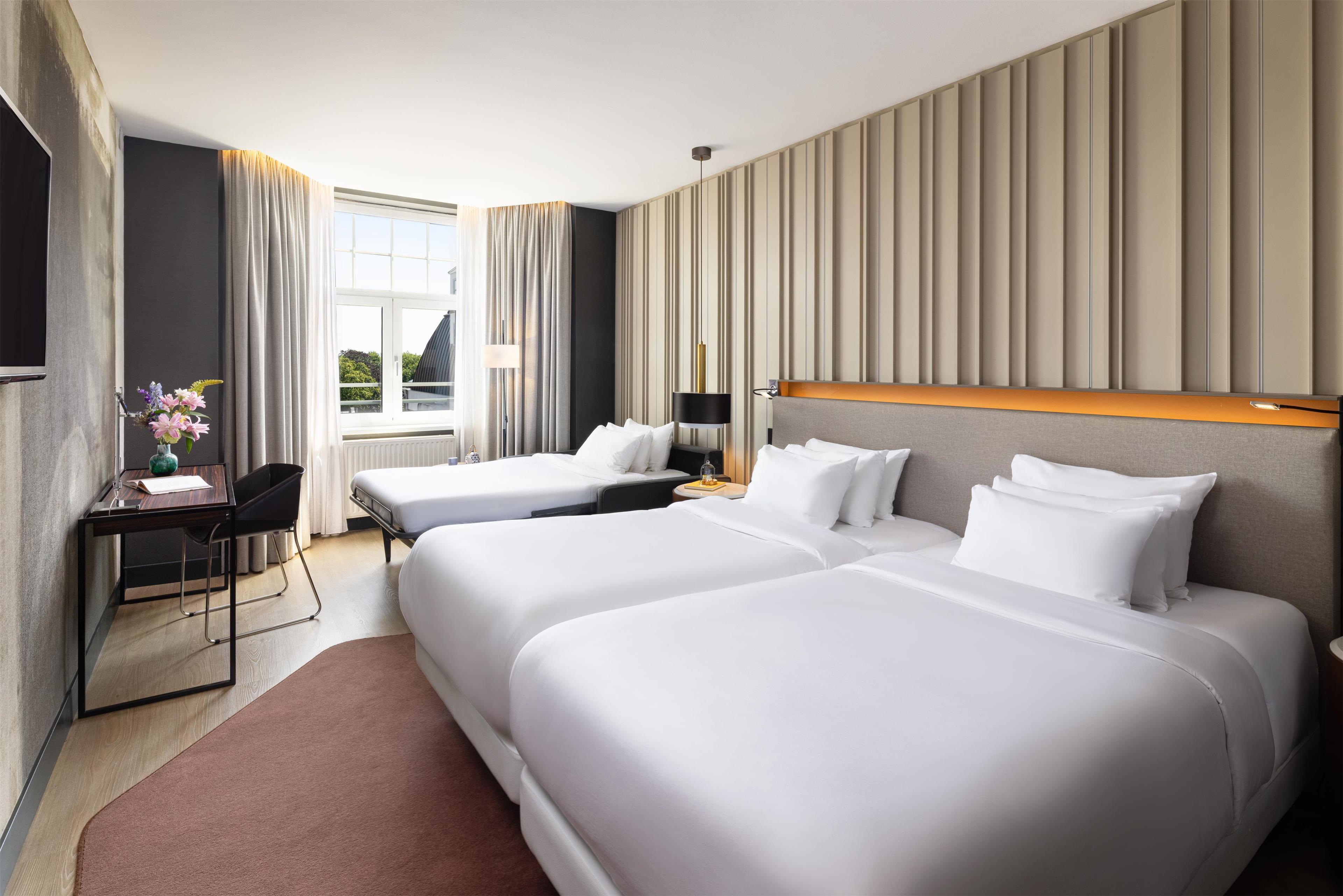 Room, with View