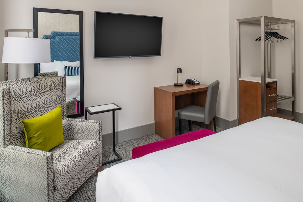 Harlow Hotel 15/53