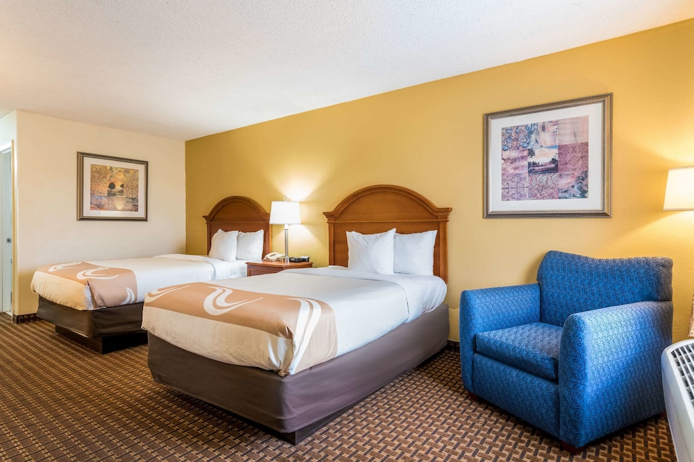 Quality Inn Battleboro - Rocky Mount 16/38