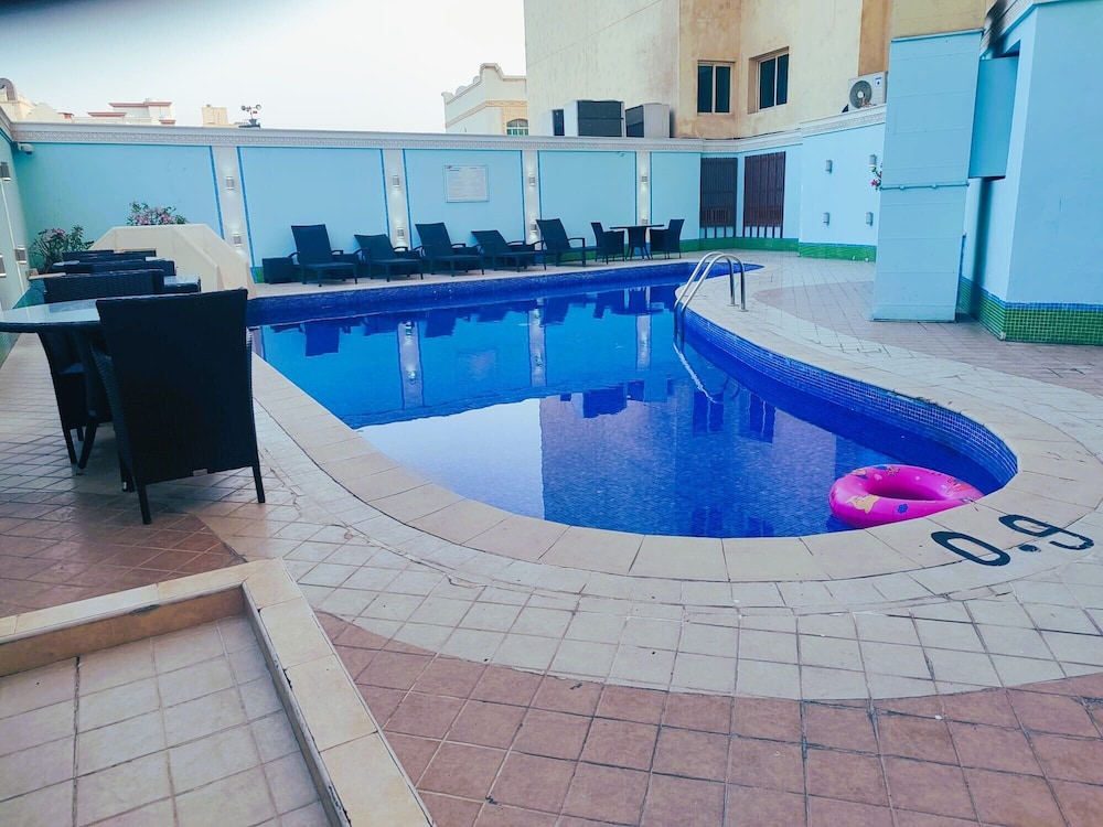 Grand Regal Hotel 56/60