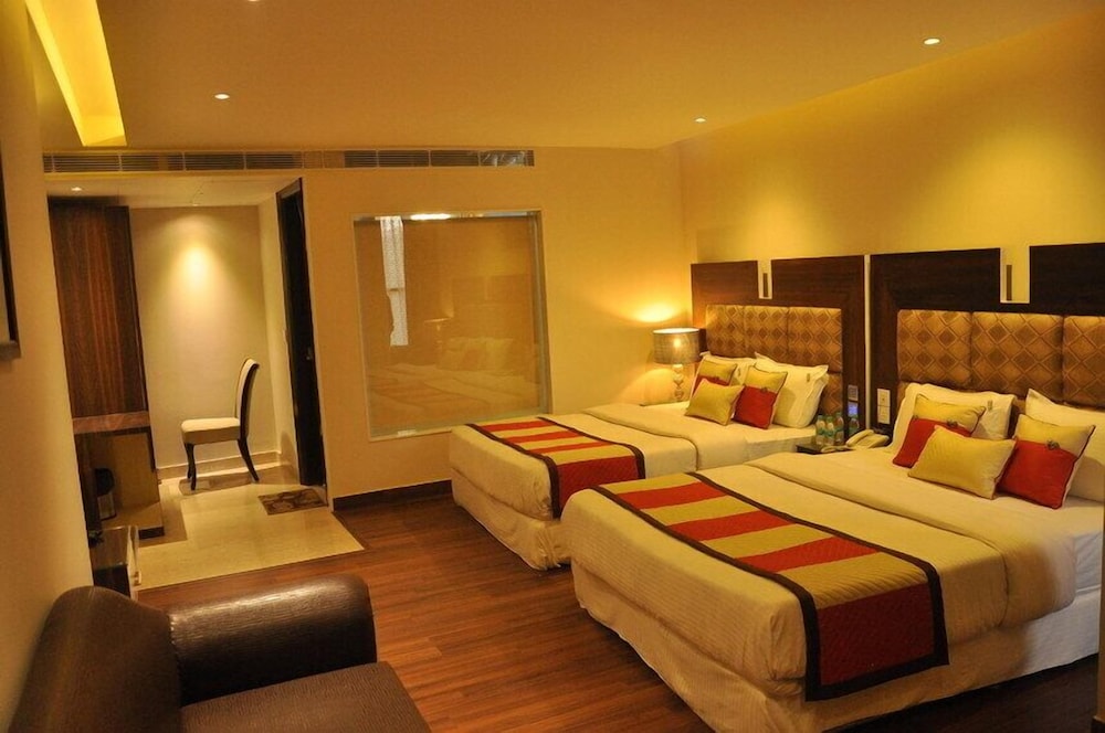 Hotel Uppal International 9/50