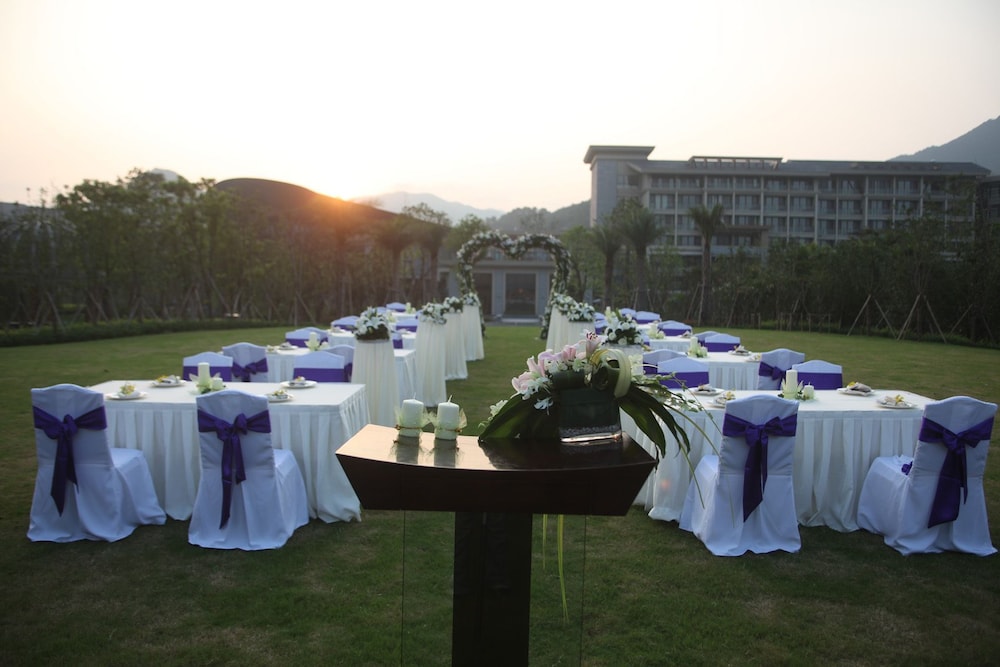 New Century Resort Jiu Long Lake Ningbo 51/53