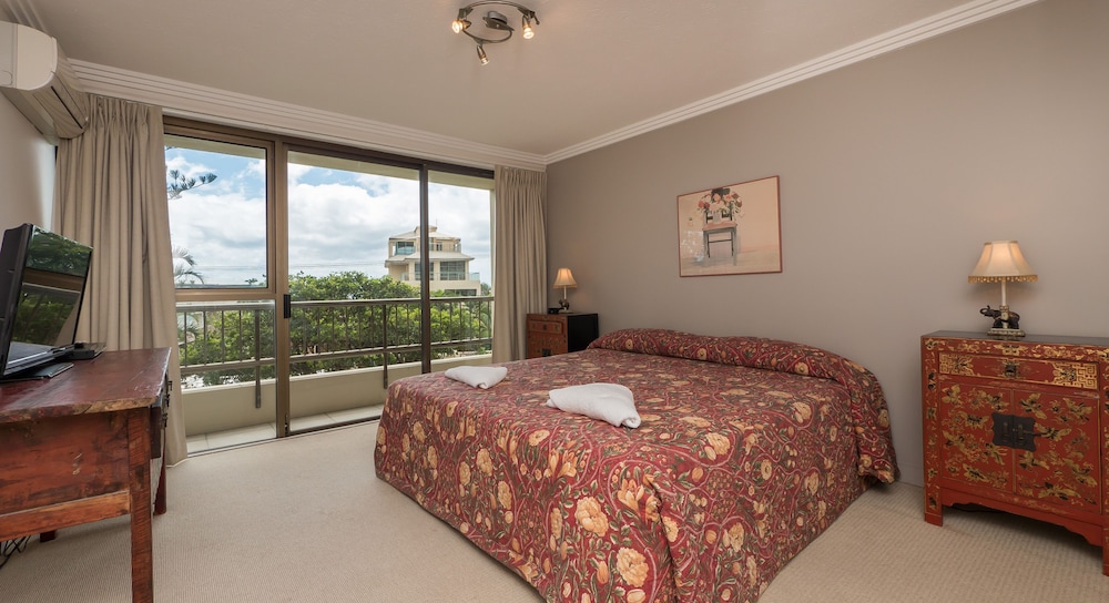 Norfolk Luxury Beachfront Apartments 25/74