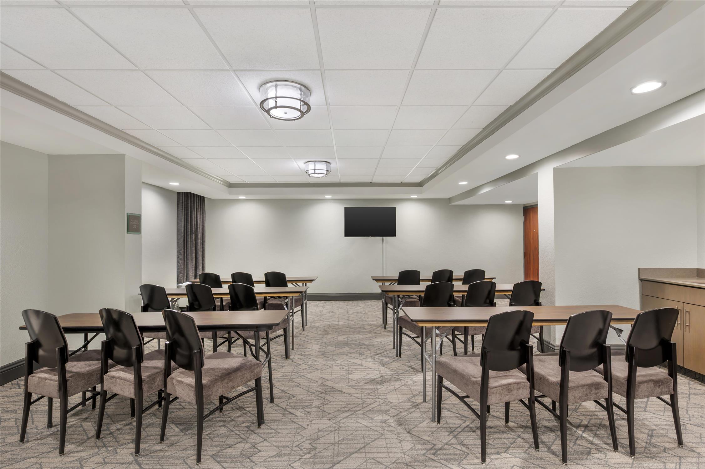 Best Western Plus Indianapolis NW Hotel 62/69
