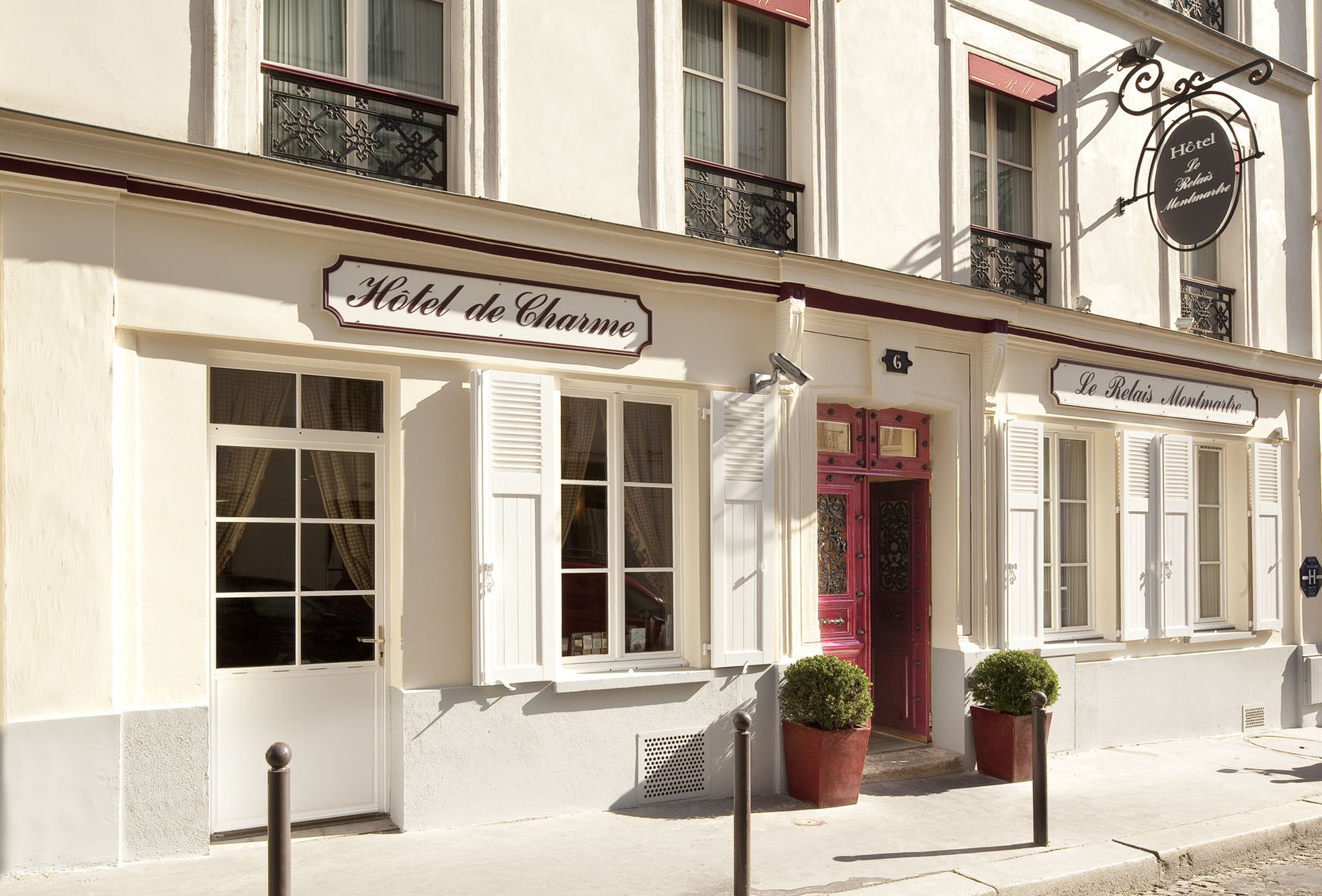 Le Relais Montmartre 2/53