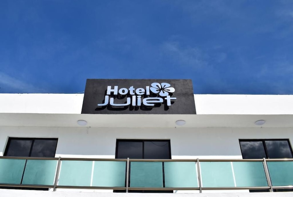 Hotel Juliet 4/34