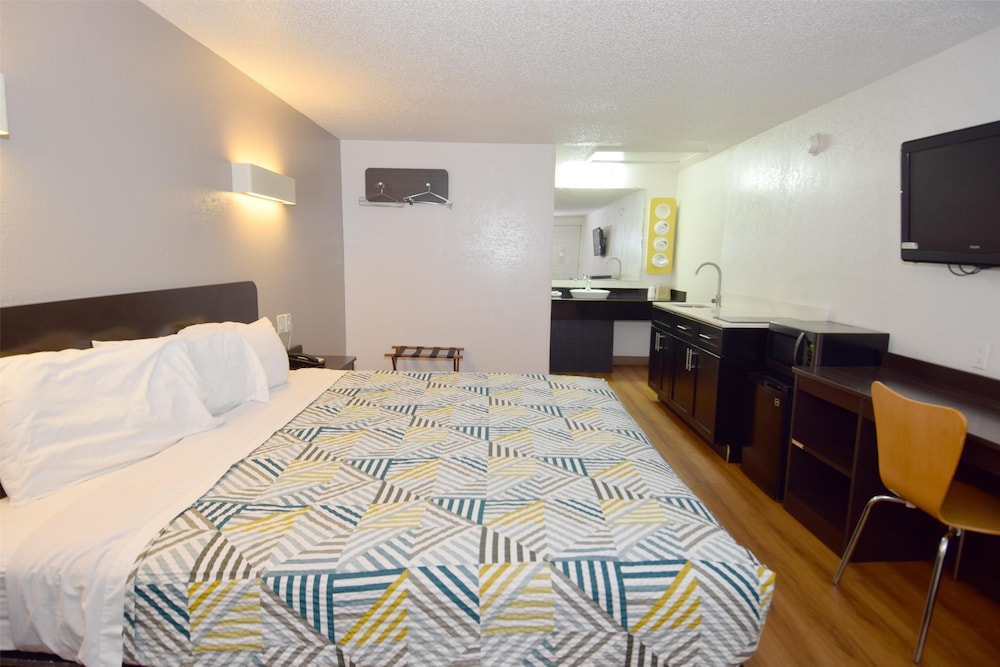 Motel6 Hamburg, NY 27/44