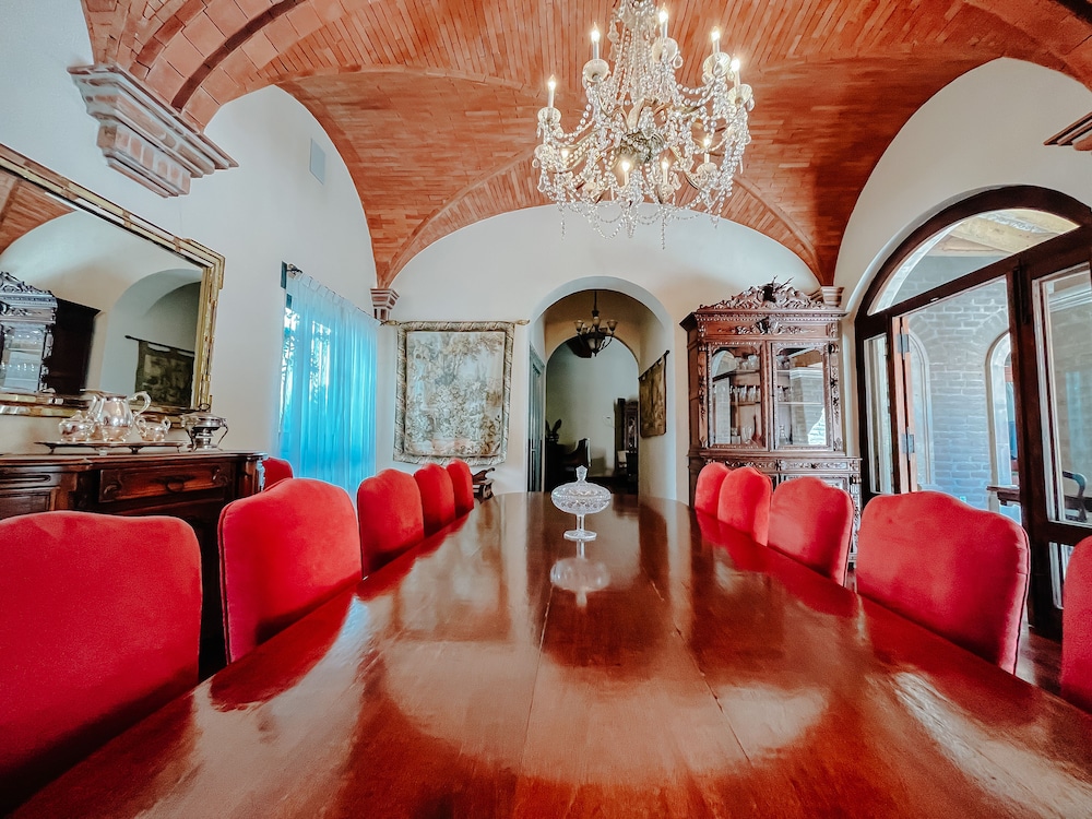Hacienda Los Arcangeles 33/49