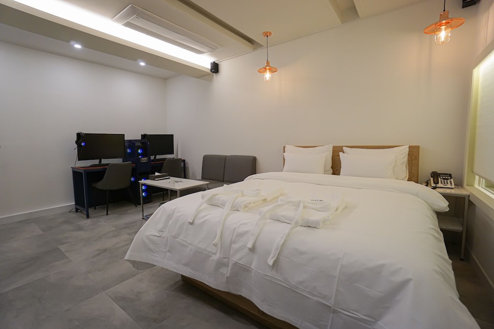 Ekklim Classic Hotel 6/32