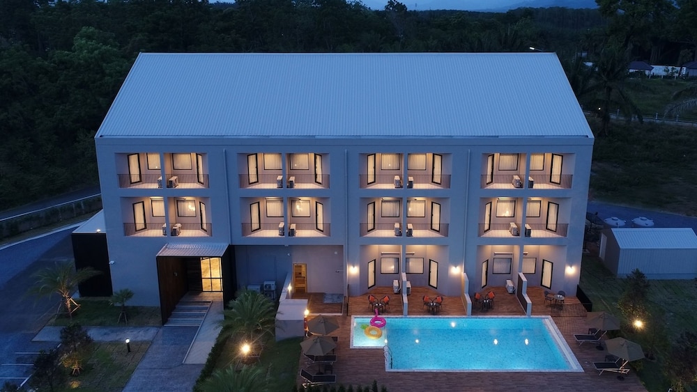 The Chill At Krabi Hotel 2/57