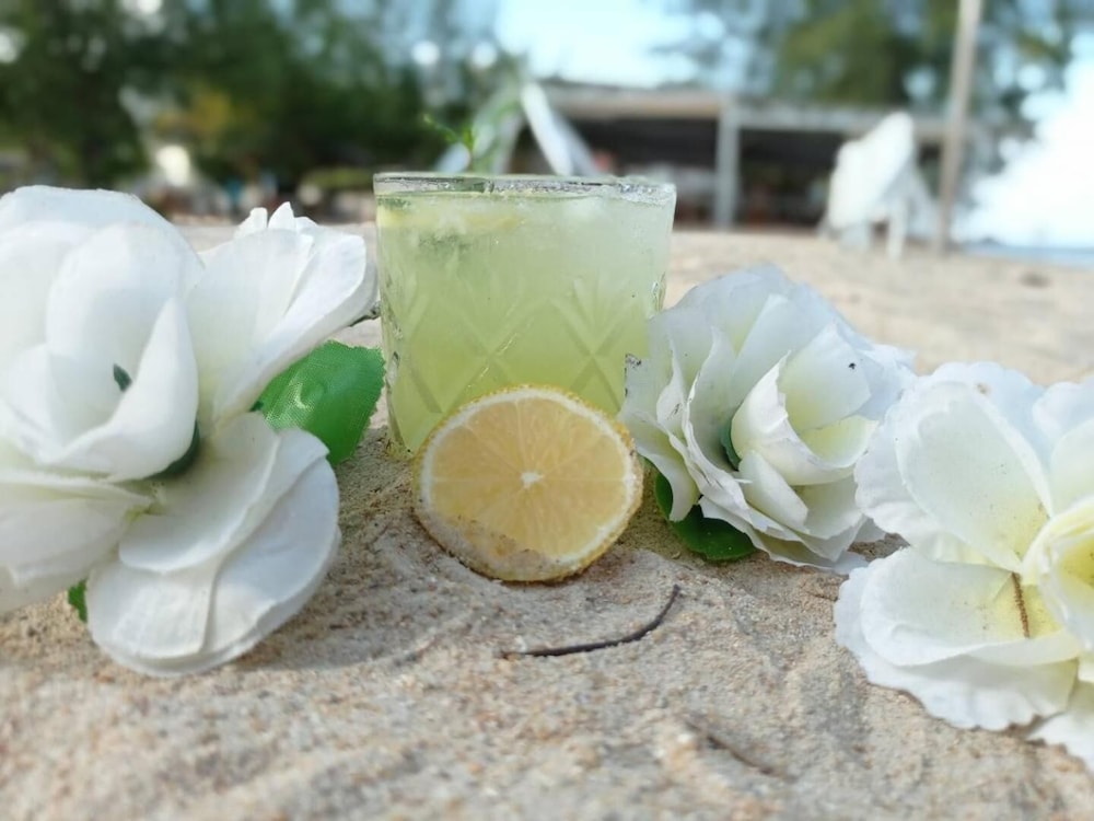 Hello Bintan Beach Cottages 18/49