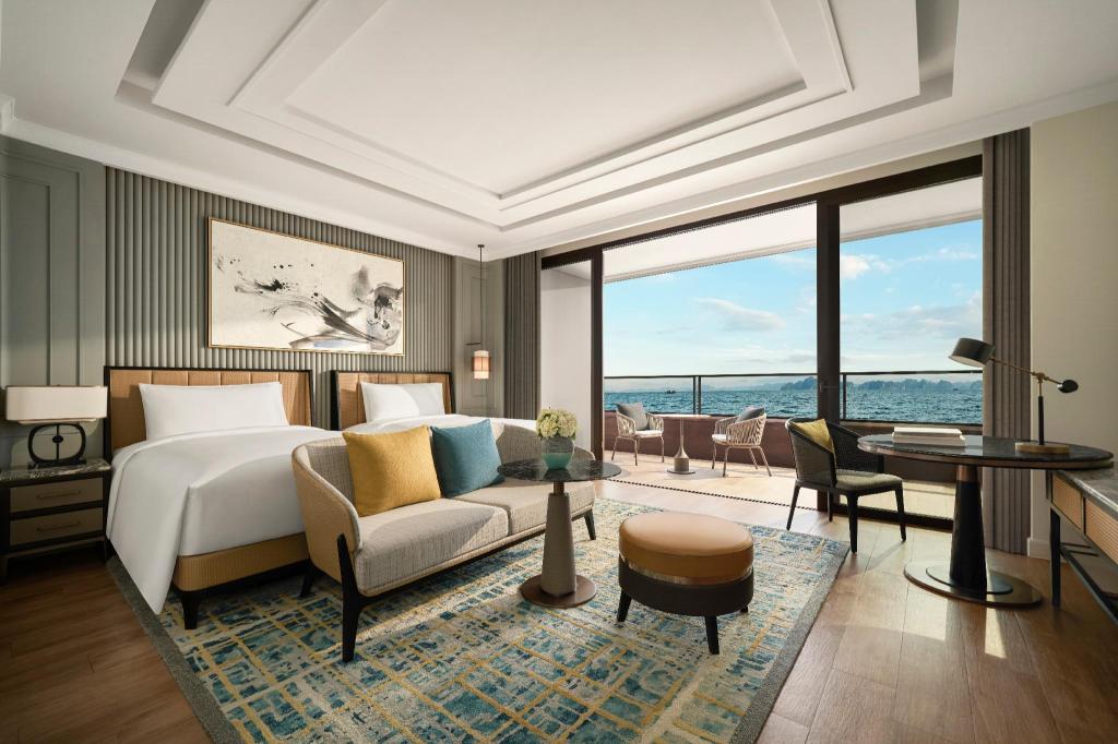 Classic, Twin Beds, Bay View