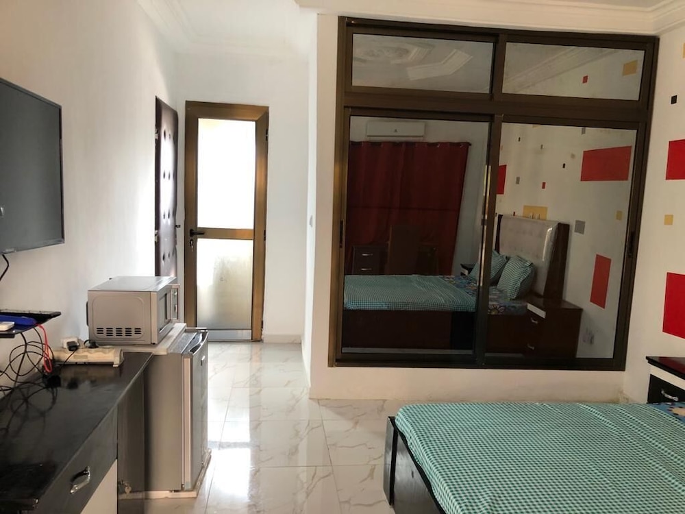 Villa Résidence Séjours & Affaires 37/50