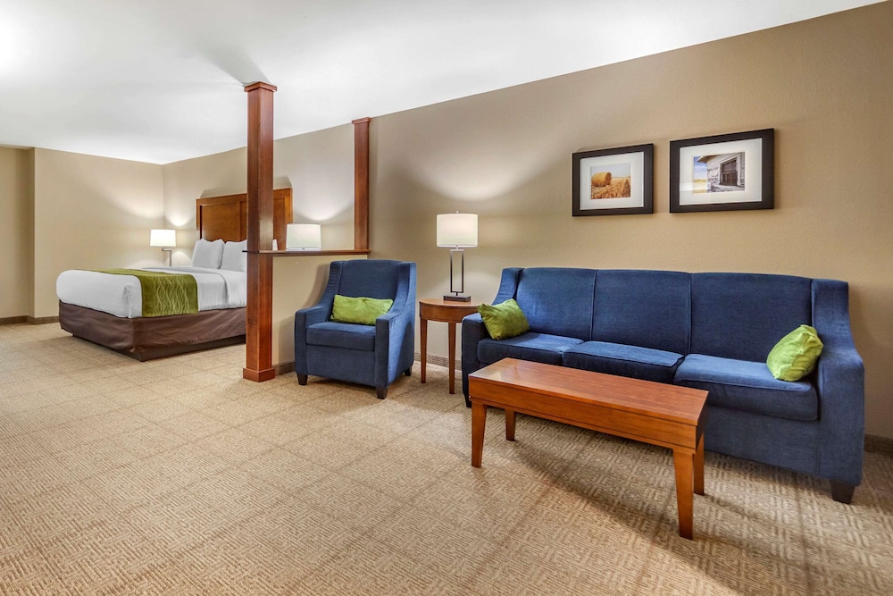 Comfort Inn and Suites Avera Southwest Sioux Falls SD 29/37