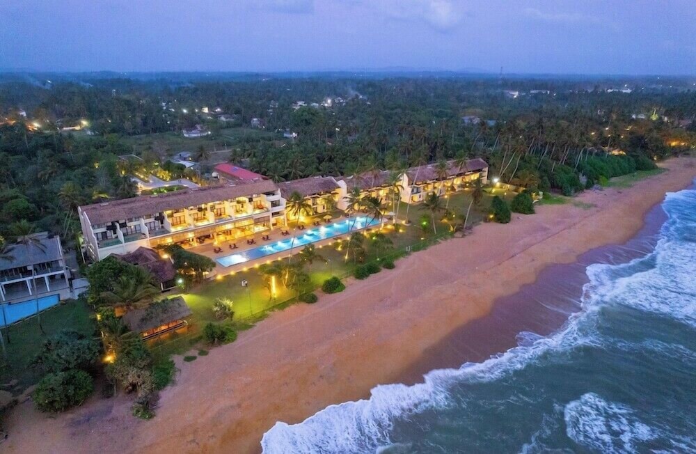 Grand Beach Wadduwa 36/42