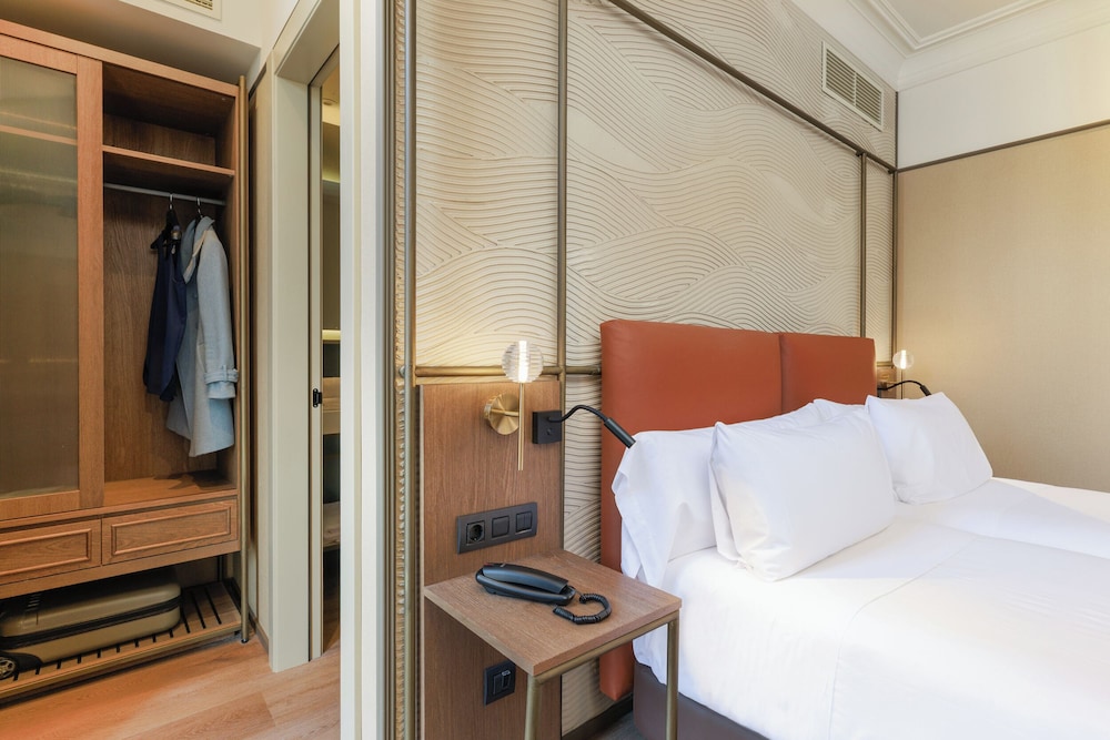 غرفة خارجية بسريرين منفصلين، Medinaceli Hotel 6/10