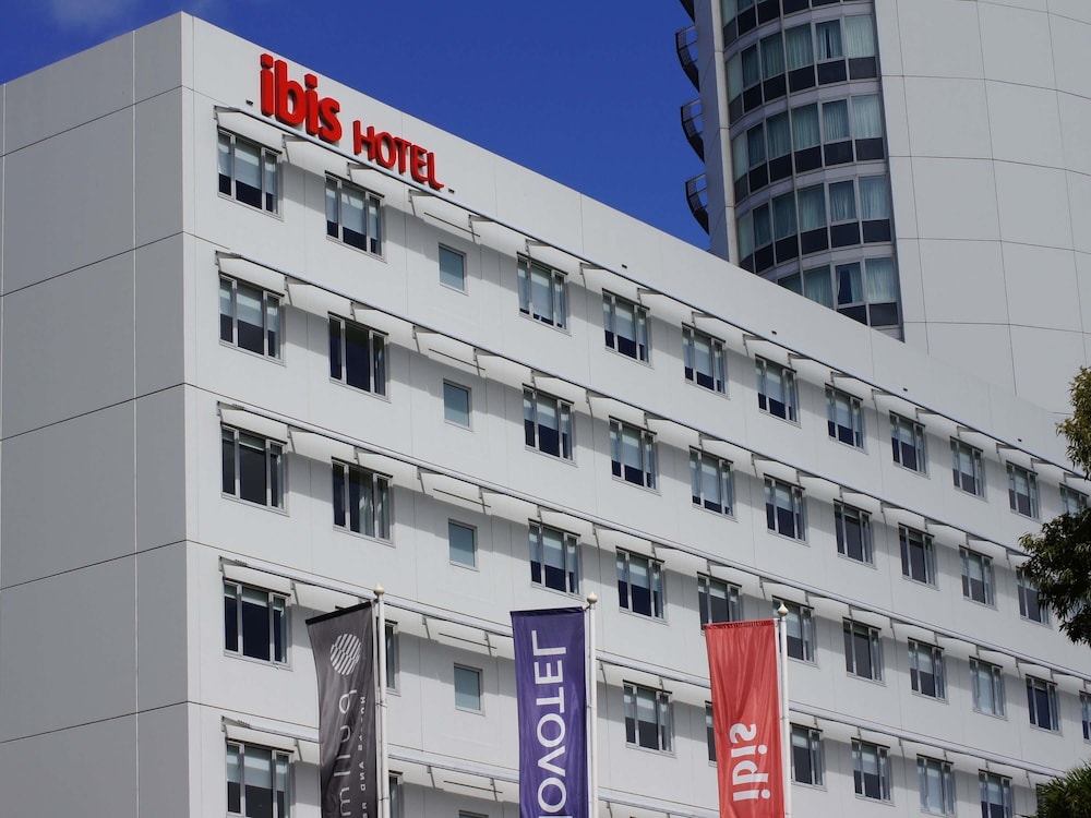 IBIS SYDNEY OLYMPIC PARK 7/68