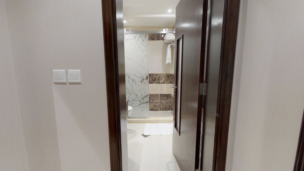 فندق سيتي فيو من كراون تاون(City View Hotel) 48/48