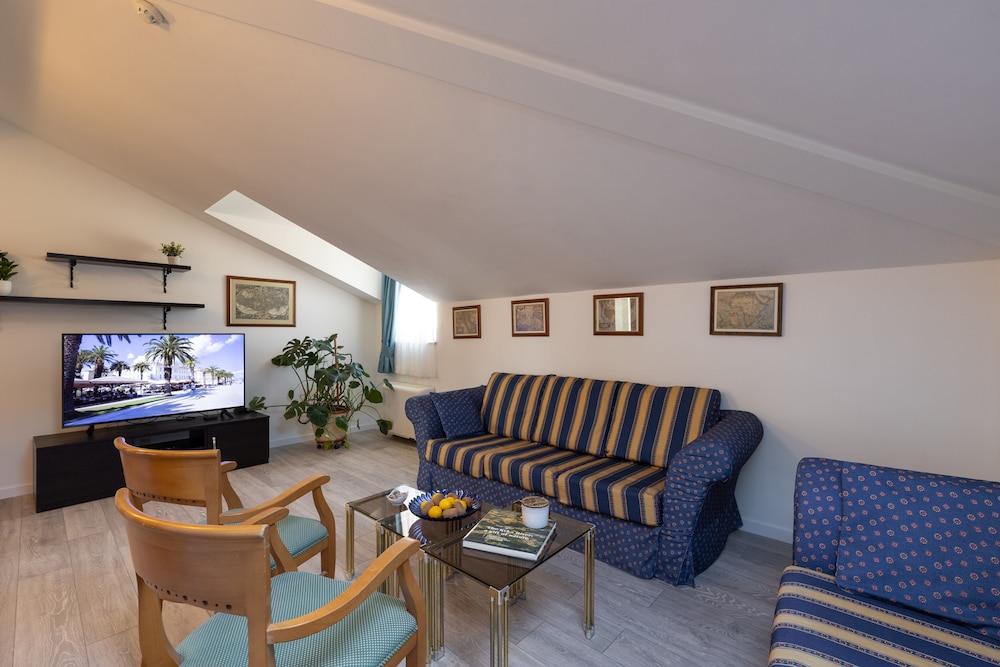 Hotel Villa Fontana 31/50