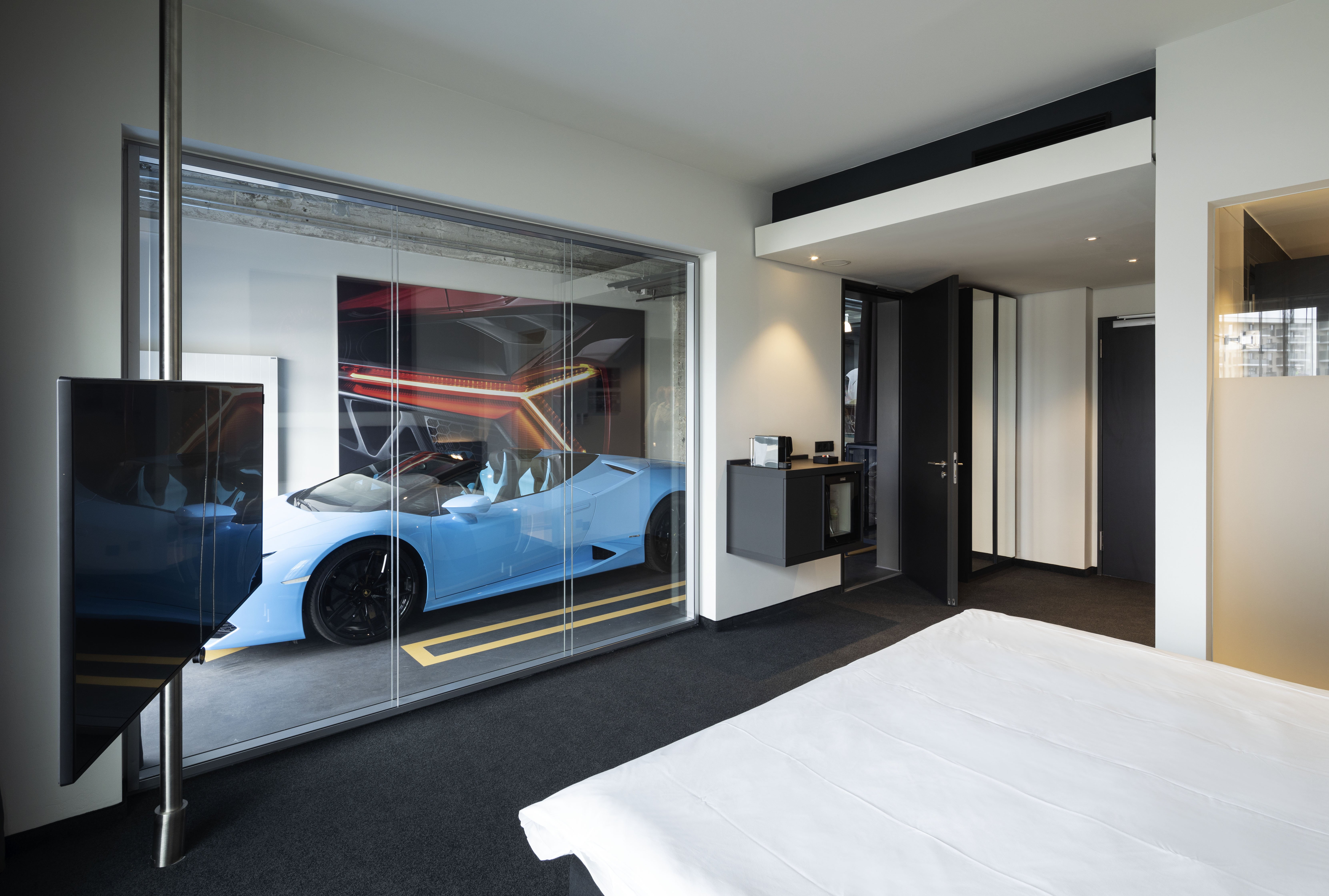 V8 Hotel Koln @ Motorworld 5/34