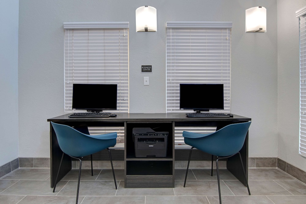 Studio6 Pensacola, FL - West I-10 33/46