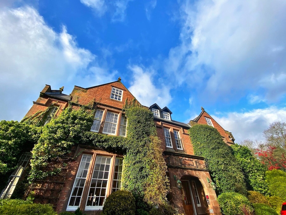 Nunsmere Hall Hotel 2/50