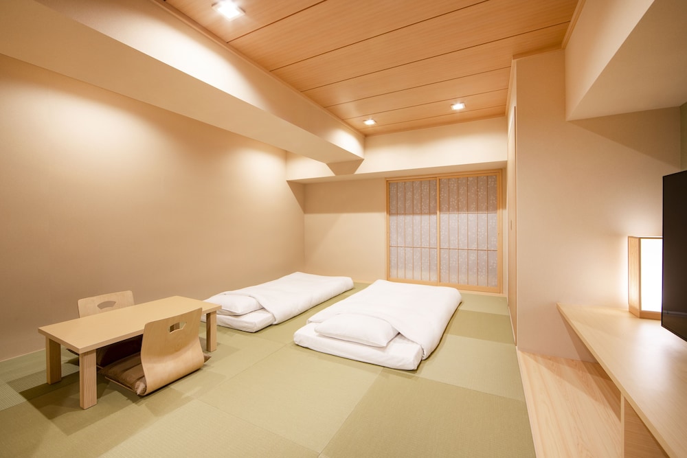 Karaksa Hotel Tokyo Station 24/63