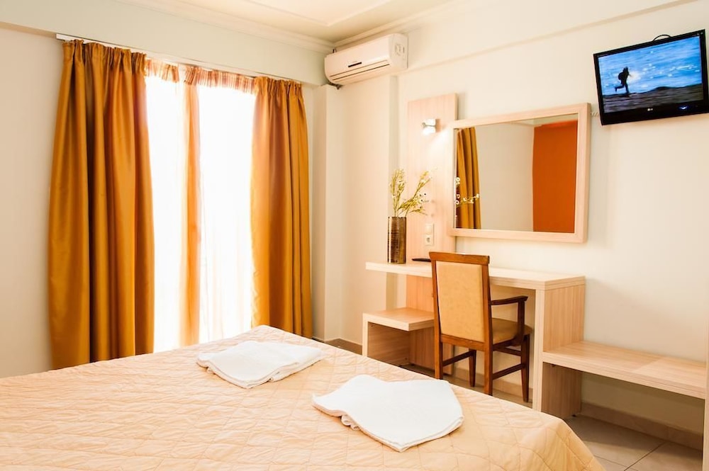 Zante Plaza Hotel & Apartments 12/28