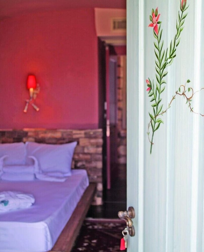 Igdeli Han Suit Otel Alacati 7/50