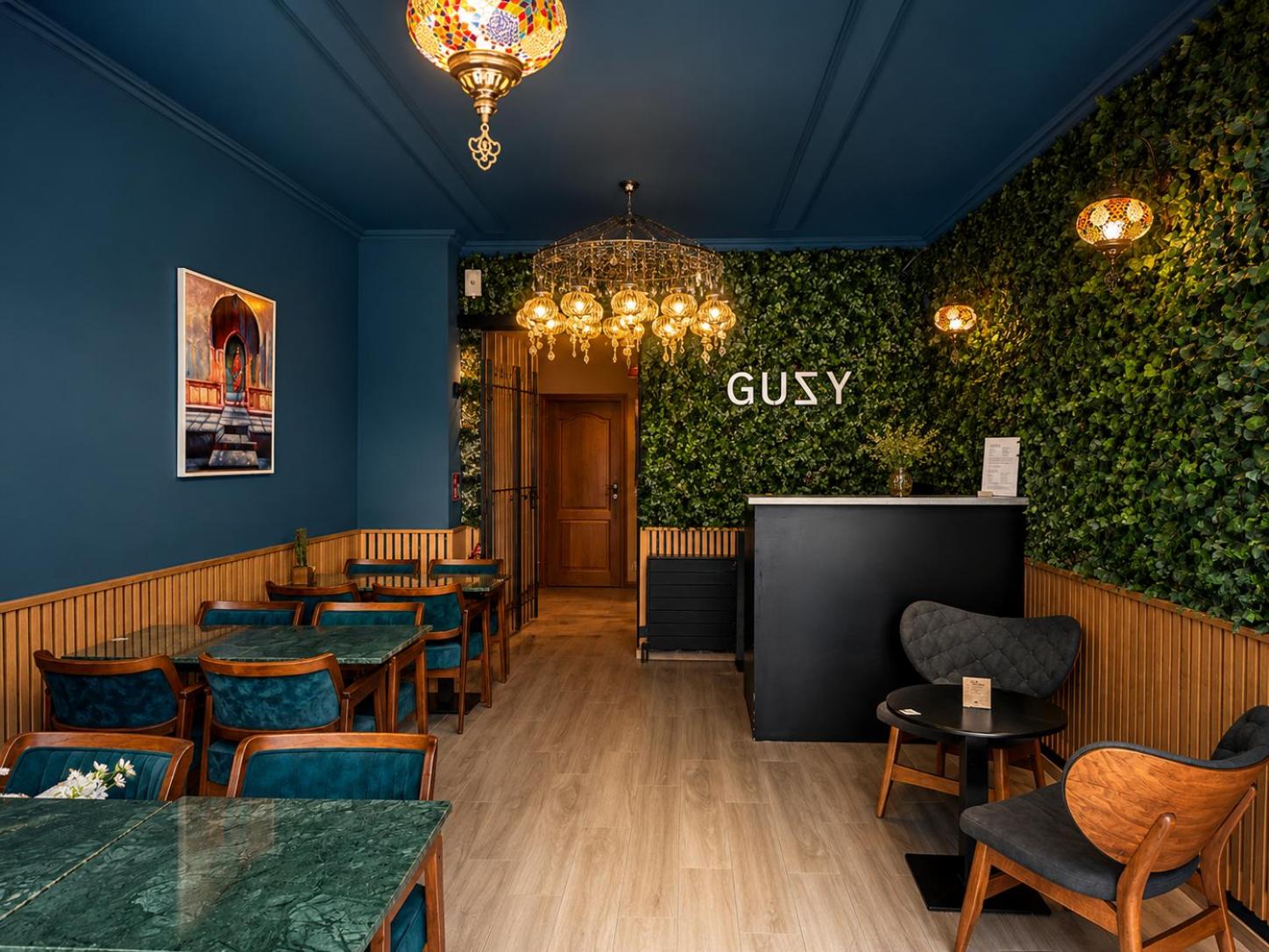 Hotel Guzy 46/68