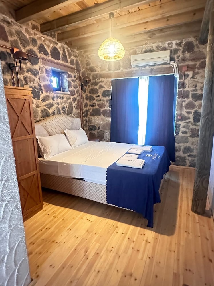 Fintoz Butika Karaburun 10/50