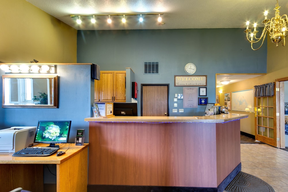 Fireside Inn & Suites 16/88