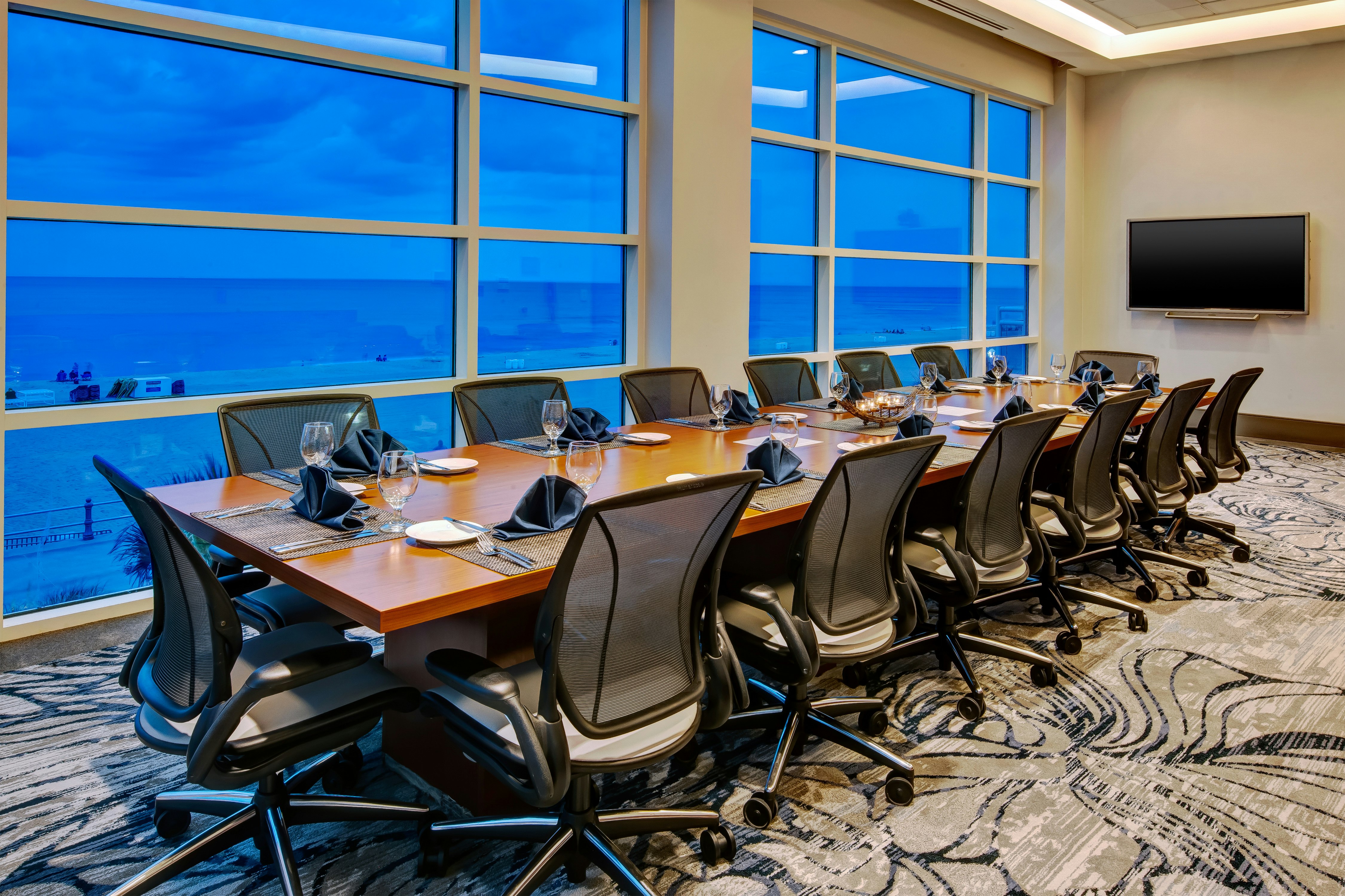 HILTON GARDEN INN VIRGINIA BEACH OCEANFRONT 29/50