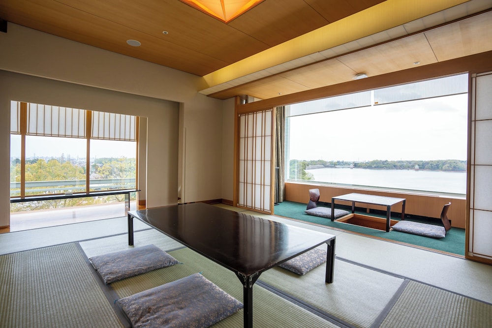 Kikusuitei (Chugoku Kappo Ryokan Kikusuitei) 44/65
