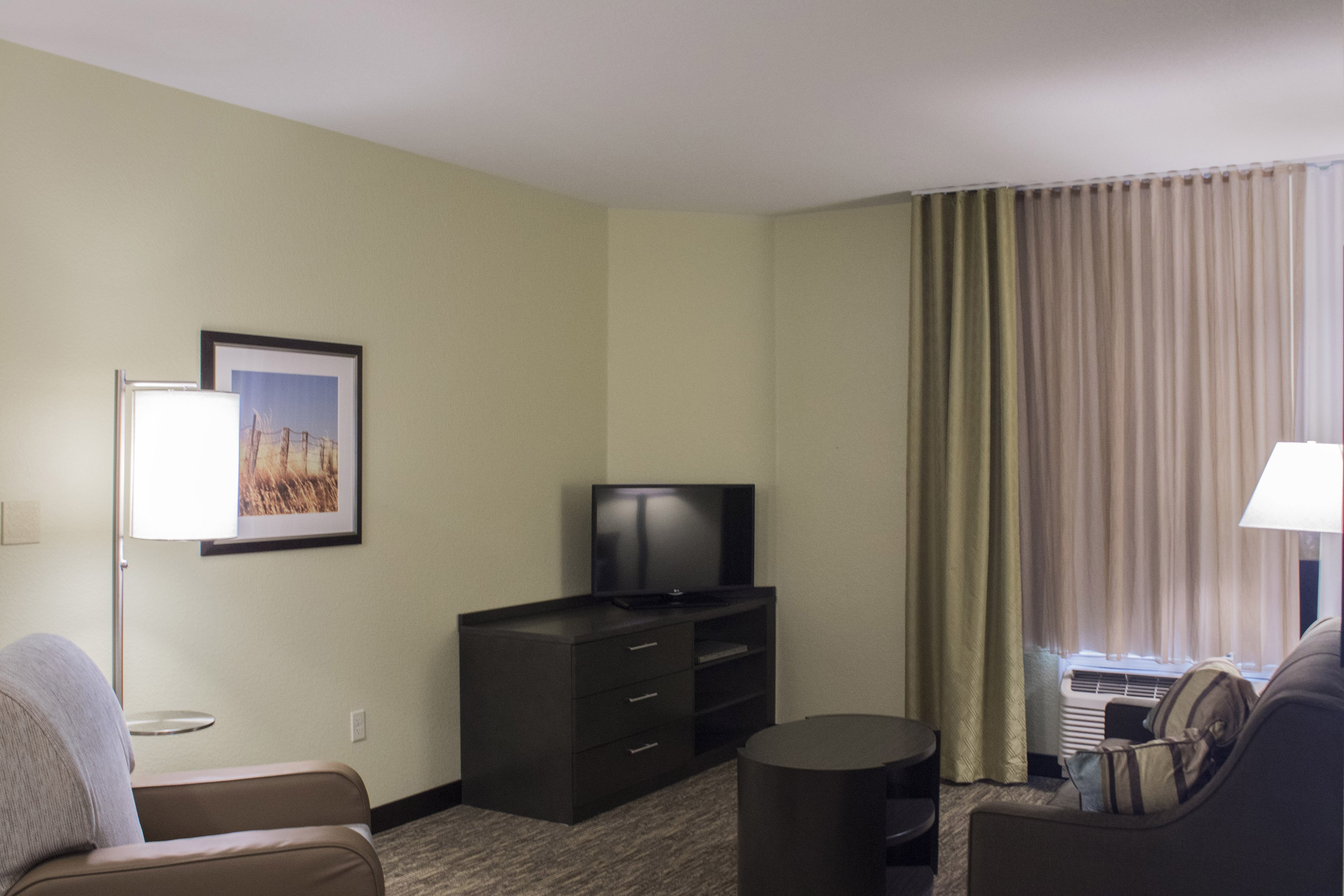 Candlewood Suites Bismarck 29/51