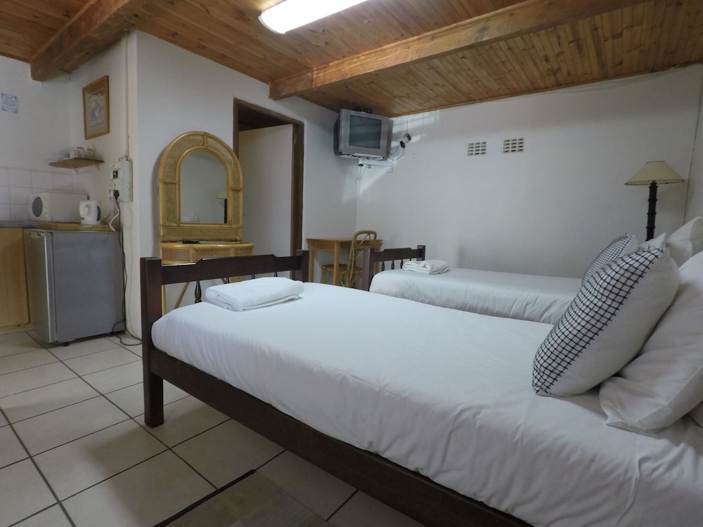 Selborne Bed And Breakfast 15/50