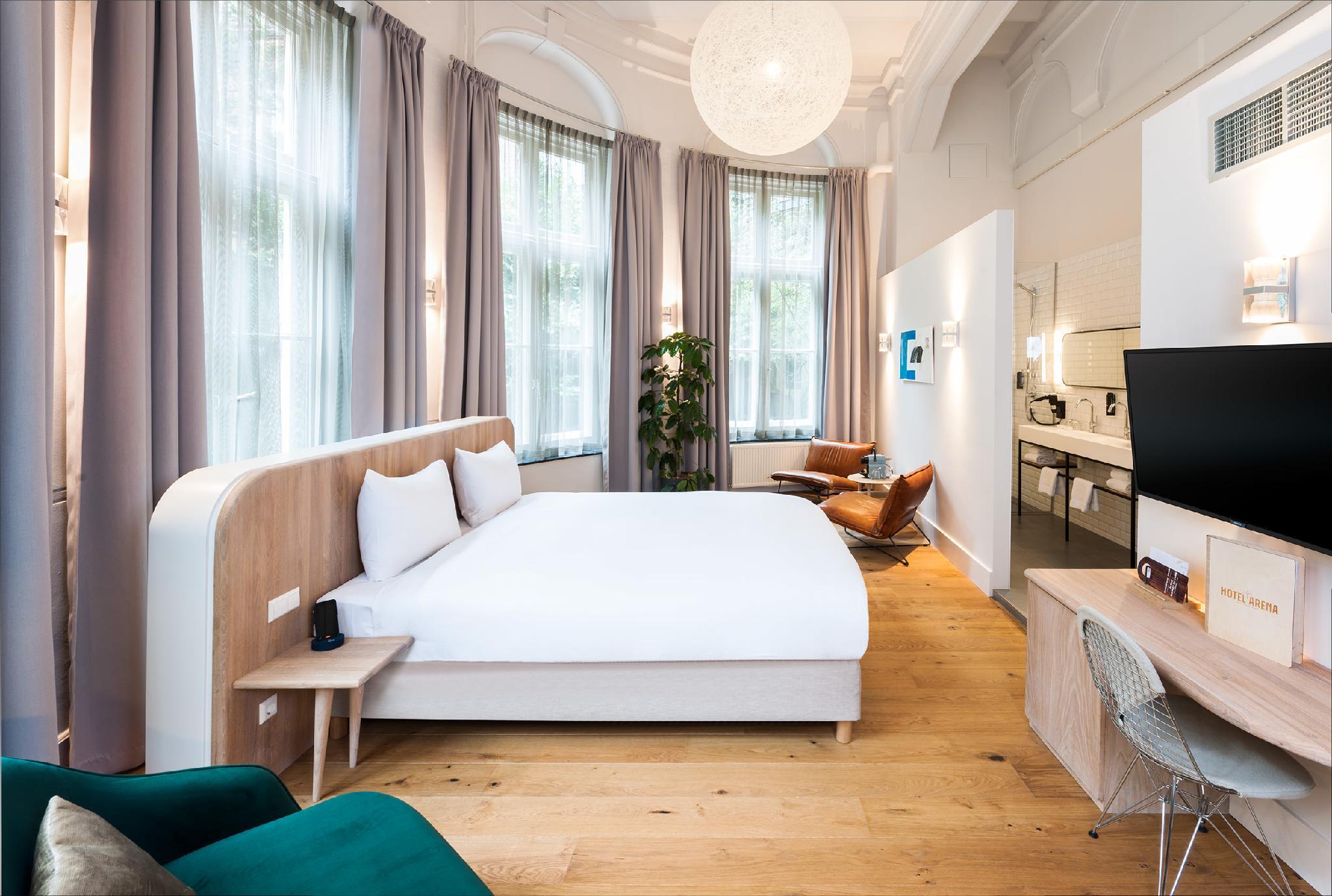 Arena, Suite, King Bed