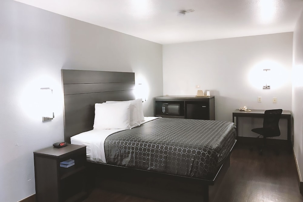 Americas Best Value Inn & Suites San Antonio Arena District 11/21