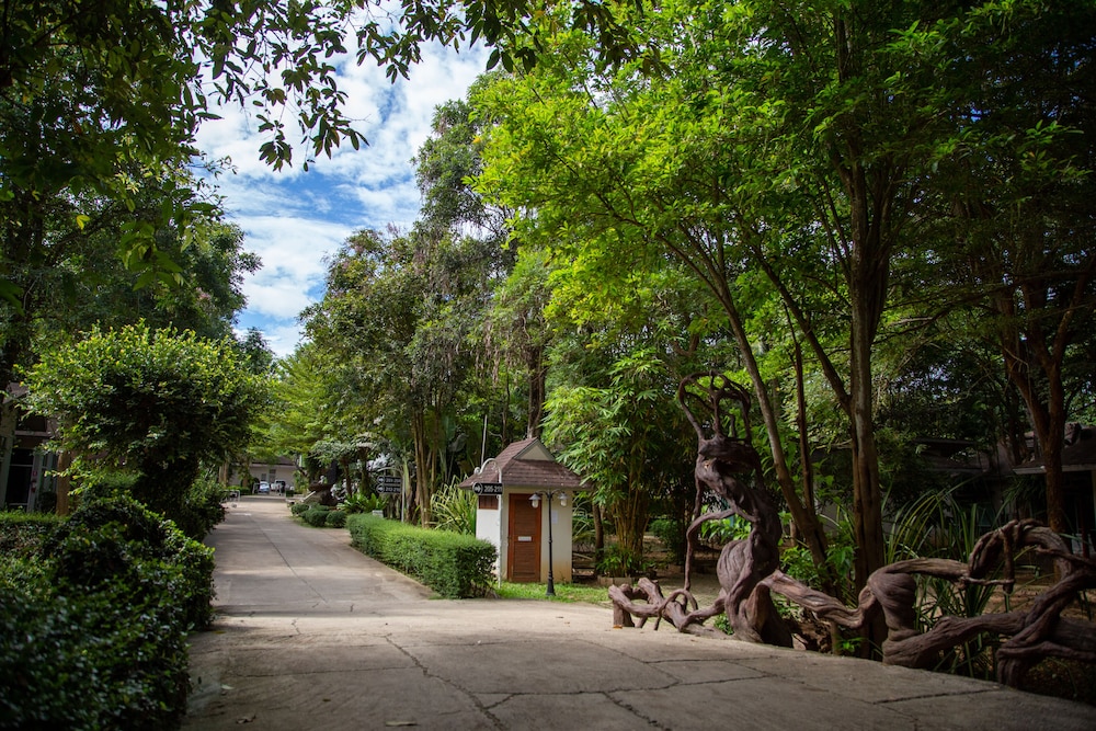 Nana Resort Kaengkrachan 5/65
