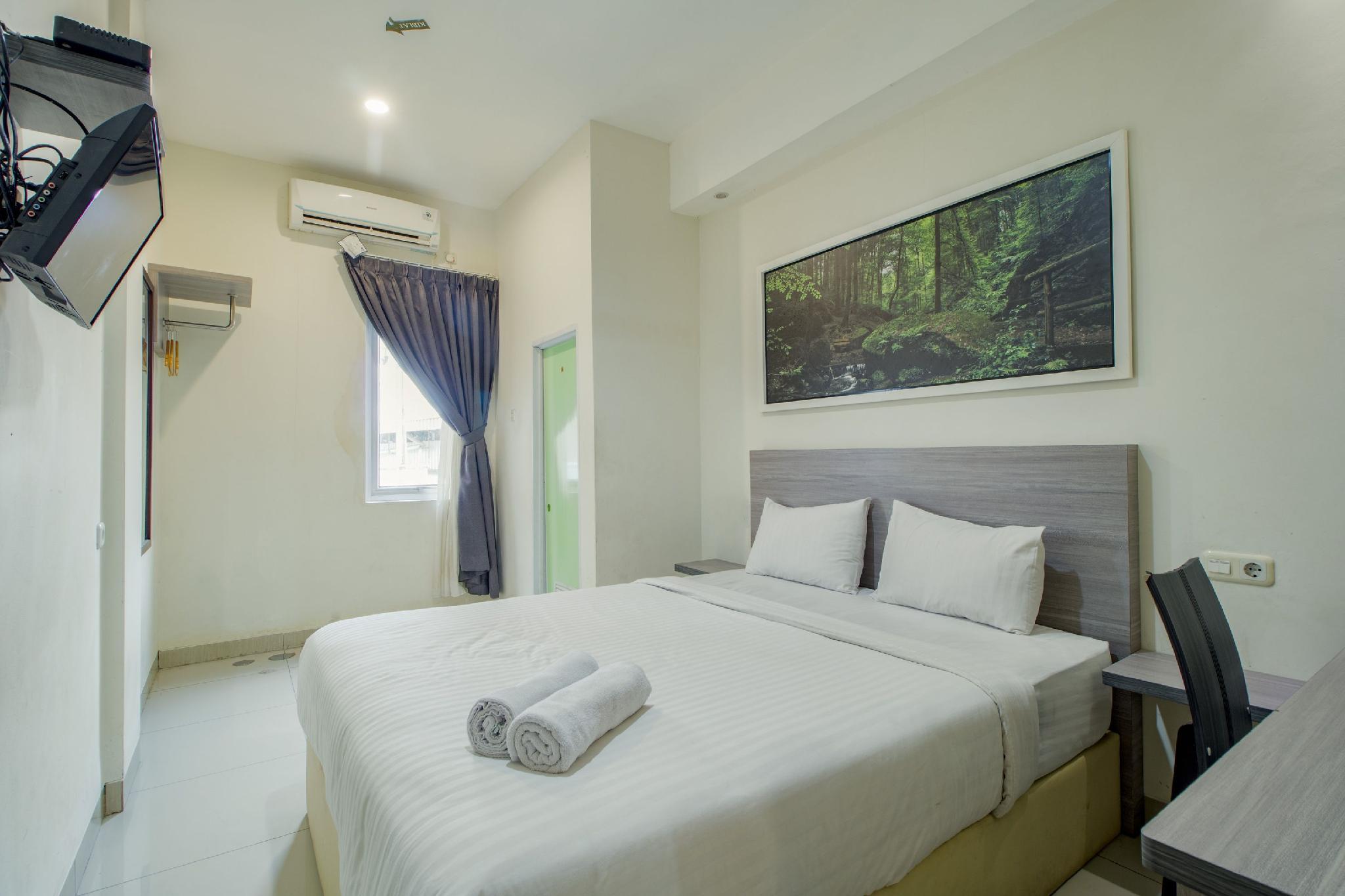 Deluxe, Double Bed