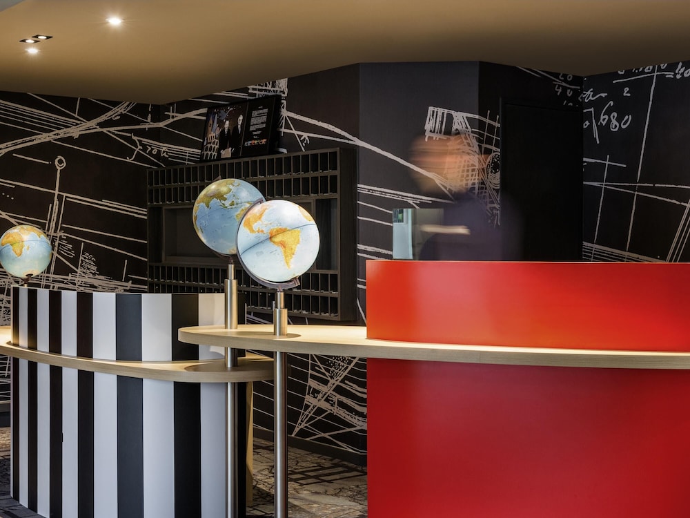 Ibis Styles Paris Velizy 33/59