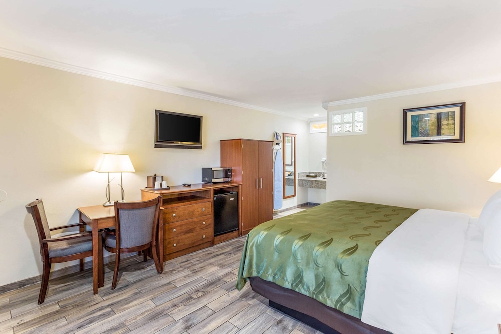 Quality Inn Escondido San Diego North County 14/42