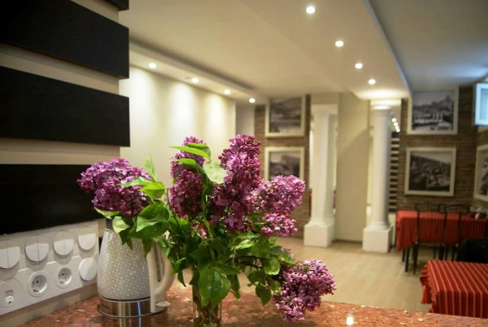 TBILISELI HOTEL 23/60