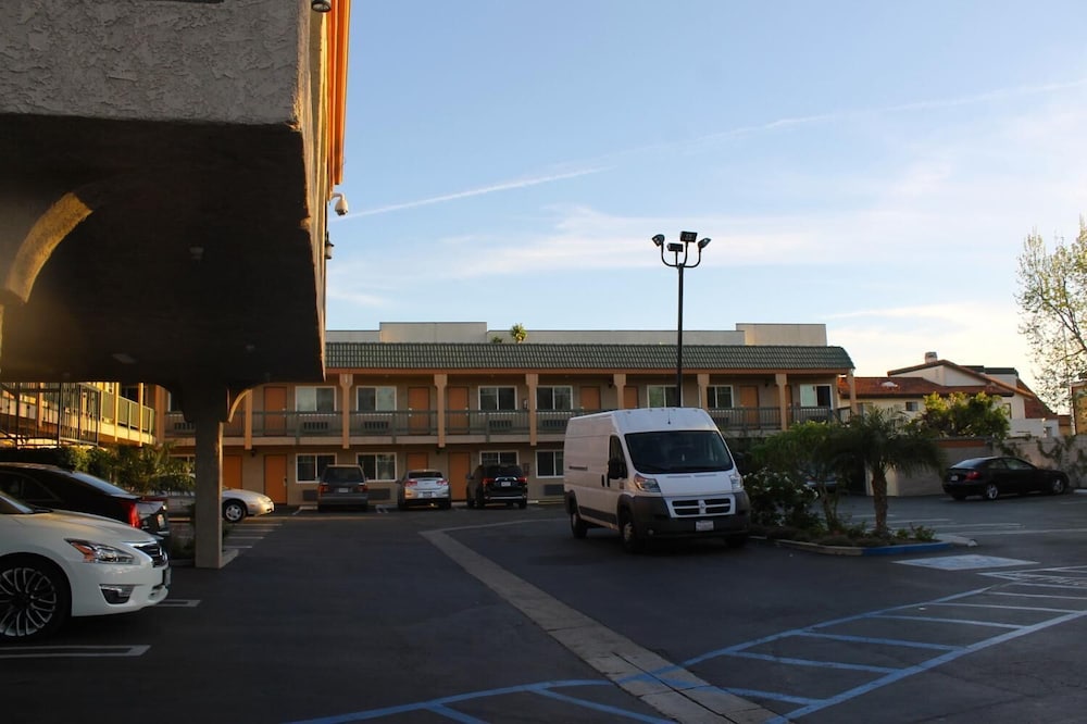 El Rancho Inn 22/36