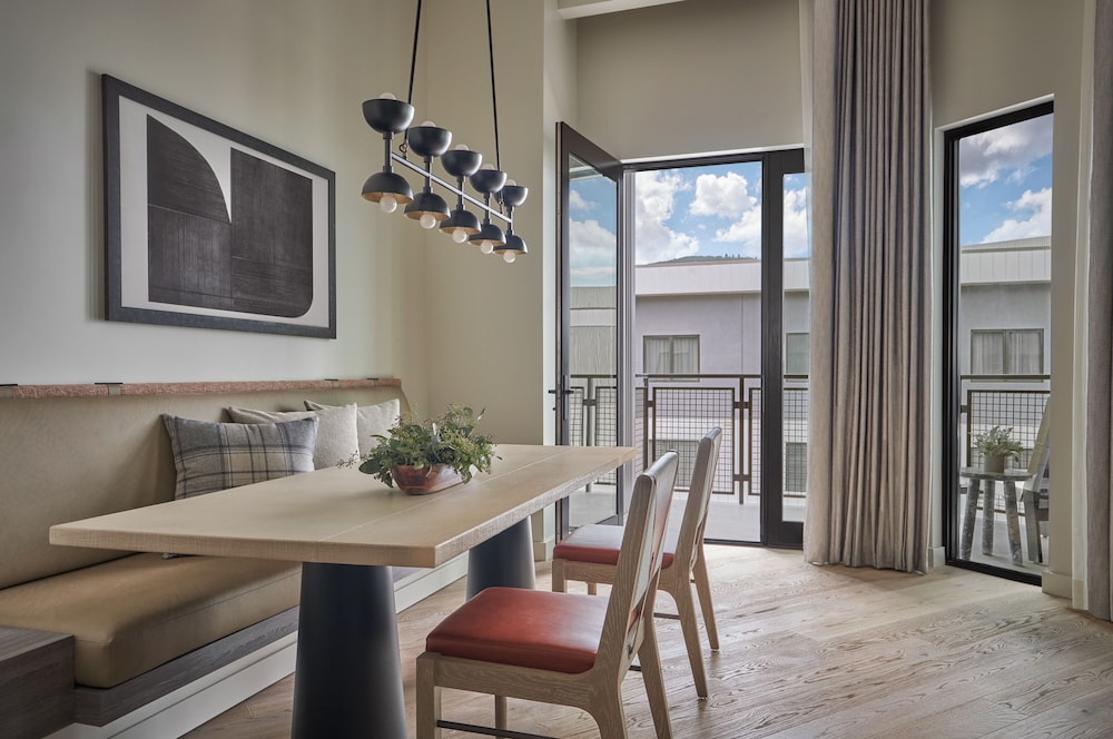Pendry Park City 30/49