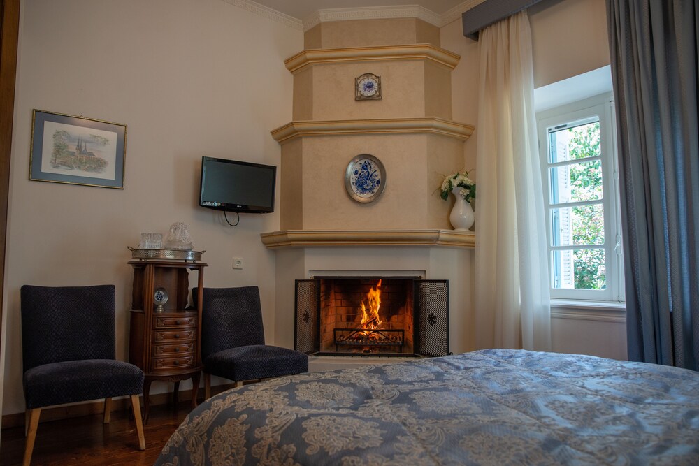غرفة بسرير مزدوج، Archontiko Stamou Boutique Hotel 6/8