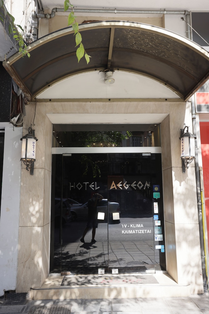 AEGEON HOTEL 7/50