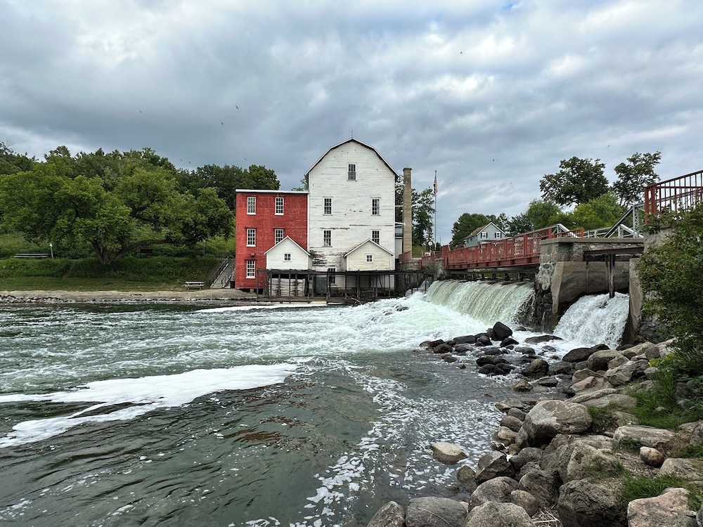 Hotel 8 Fergus Falls 42/49